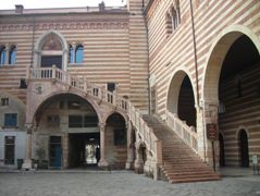 Verona - Palazzo della Ragione, tribunale cittadino fino al 1985